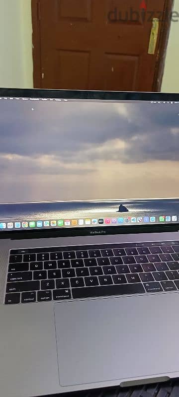 macbook pro 16-inch 2017 2