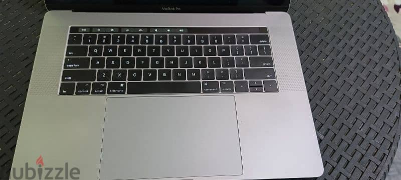 macbook pro 16-inch 2017 4