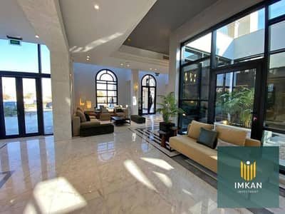 Finished villa for sale in installments over 7 years in Taj City compound, opposite Cairo International Airport