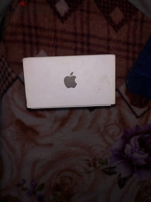 ايفون x 8