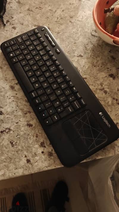 logitech Keyboard k400r (without receiver)