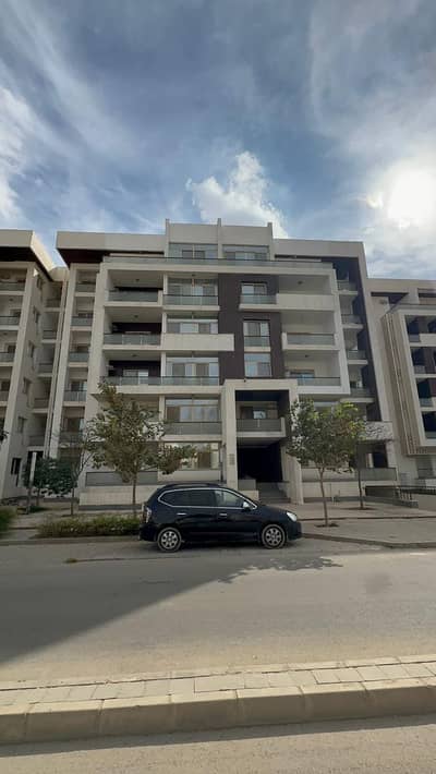 resale for quick sale fully finished apartment in Al-maqsed view villas - a square apartment layout ready to move