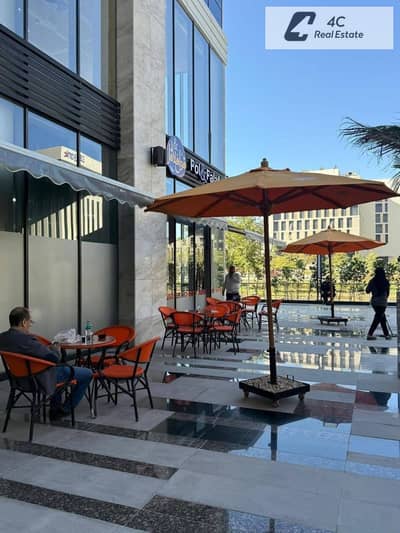 باجمالى اقساط 3 مليون جنية استلام فوري محل تجاري متشطب بالتكيفات 152 متر دور اول للبيع فى موقع مميز فى كمبوند فيفث سكور المراسم التجمع الخامس