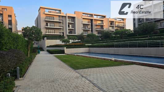Under market price apartment with garden 180 m for sale, ready to move, view landscape, very prime location, in Al Marasem Fifth Square