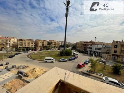 شقة للبيع بأقل من سعر السوق، مساحتها 200 متر استلام فورى فيو لاند سكيب موقع مميز للغاية، جنوب الأكاديمية