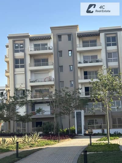 Lowest price apartment ready to move north direction  3bedrooms 192m in best location in compound hyde park fifth settlement