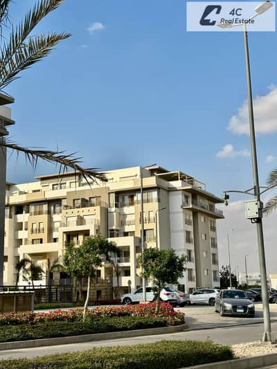 اقل توتال سعر ل شقة 3 غرف نوم باقل مقدم و بالتقسيط فيو لاند سكيب في اميز لوكيشن في كمبوند هايد بارك التجمع الخامس hyde park new cairo fifth settlement