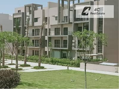بنتهاوس استلام فورى  ومتشطب بالكامل للبيع في كمبوند فيفث سكوير في لوكيشن مميز جدا فيو دايركت علي لاند سكيب
