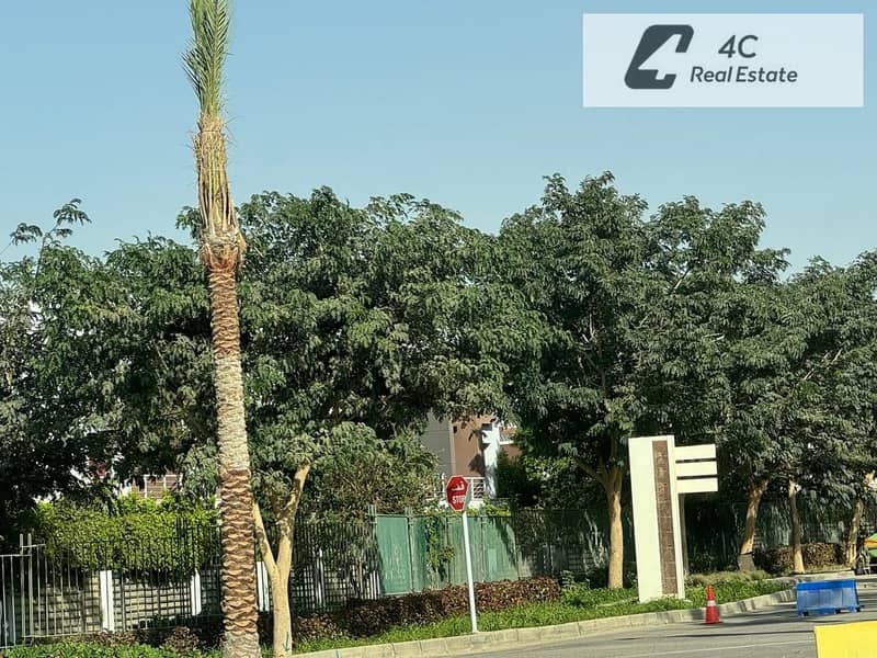 تاون هاوس بـ٣ غرف نوم في هايد بارك، صورة ٦ من ١١