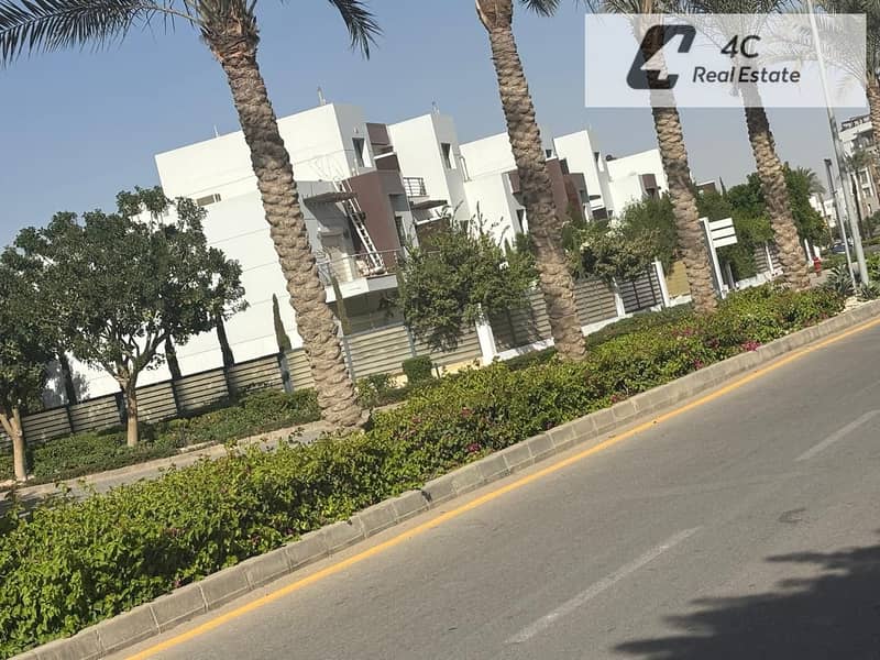 تاون هاوس بـ٣ غرف نوم في هايد بارك، صورة ٩ من ١١