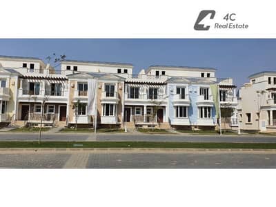 Lowest down payment town house corner with installments 3bedrooms view landscape lowest price in mountain view chill out park 6 october northen expasi