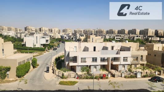 تاون هاوس للبيع  بفيو دايركت  على البحيرة  كمبوند ذا سكوير التجمع الخامس القاهره الجديده ، الأهلي صبور