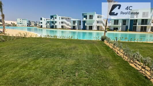 شاليه متشطب ومفروش بالكامل  بالتكييفات باقل سعر في الماركت  للبيع في فوكا باي Fouka Bay