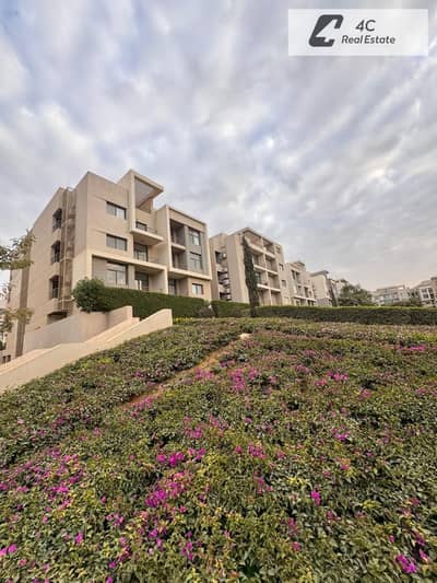 بنتهاوس متشطب بالتكيفات  في فيفث سكوير المراسم التجمع الخامس fifth square في اميز لوكيشن فيو مفتوح في الكمبوند وبجوار الجولدن السكوير fifth settlemen