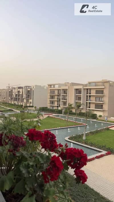 Apartment For Sale Sky Loft 149 sq m2 Bedrooms in Al Marasem Compound Fifth Square New Cairo