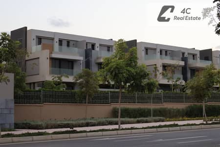Twin house - double view, resale at the old price, with a distinctive layout - open view - La Vista City, New Administrative Capital, ready for view