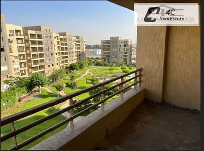 شقه ريسيل باقل سعر ف الماركت 171متر thesquare القاهره الجديده بتقسيمه مميزه very prime location