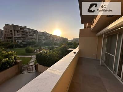Resale apartment at the lowest price in the market, 171 square meters, The Square, New Cairo, with a distinctive layout, very prime location.