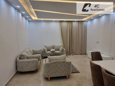شقه تشطيب كامل بالتكيفات والمطبخ  للبيع بكمبوند المراسم-فيفث سكوير  باقل اوفر prime location جاهزه للمعاينه