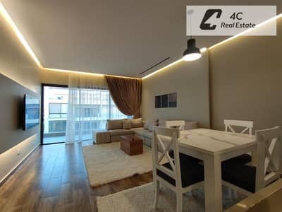 شقه للايجار بالفرش lake view جاهزه للسكن بكمبوند ليك فيو ريزدنس التجمع الخامس جاهزه للمعاينه والاستلام