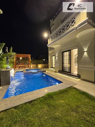 luxury فيلا-استاندالون 420متر ريسيل باقل سعر ف الكمبوند استلام فوري-  بتقسيمه مميزه في هايد بارك open view landscape جاهزه للمعاينه والسكن