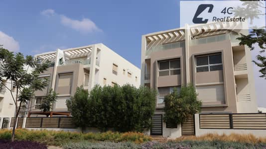 Duplex for sale 260m down payment with installments ready to move prime location landscape view in Hyde Park Fifth Settlement New Cairo near Mivida