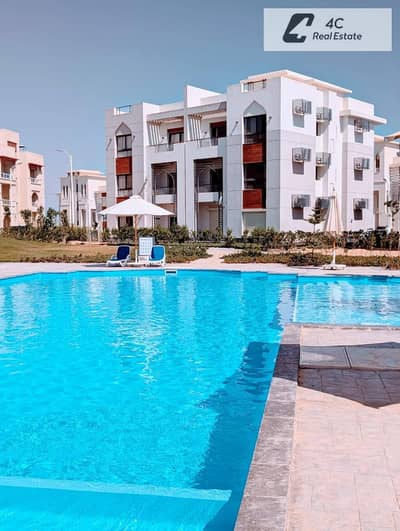 شاليه بحري للبيع + جاردن 3 غرف بأقل مقدم وأقساط تشطيب كامل برايم لوكيشن اوبن فيو علي حمام السباحة  في جايا الأهلي صبور الساحل الشمالي رأس الحكمة