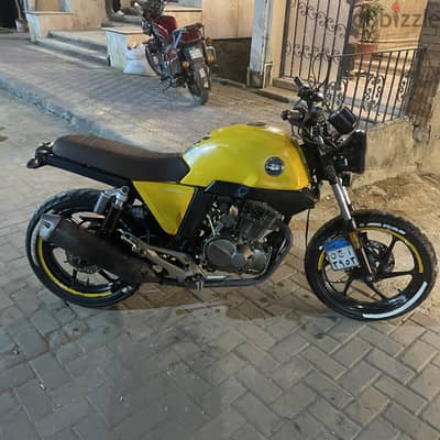 موتسيكل v max 250