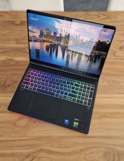HP omen MAX 16 RTX 5080| 96gb RAM| 4TB SSD ضمان ٣ سنين