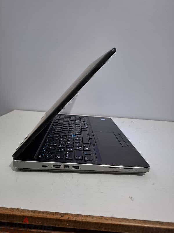 Dell precision 7520 1
