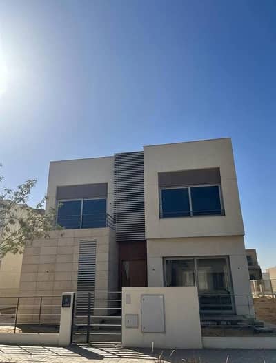للبيع فيلا بالتقسيط نموذج M فى بالم هيلز القاهرة الجديدة - موقع مميز