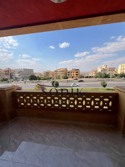 لهواة التميز والهدوء – شقة للبيع بمدينة العبور   الحي السابع  على سور الجولف قريبه من كارفور والمحور