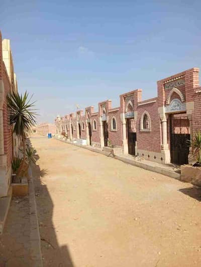 مقبره للبيع مساحه 22 متر في مقابر القاهره الجديده طريق العين السخنه
