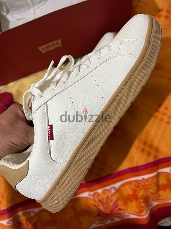 Levi's Shoes new with box 2