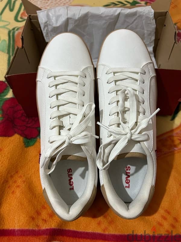 Levi's Shoes new with box 3