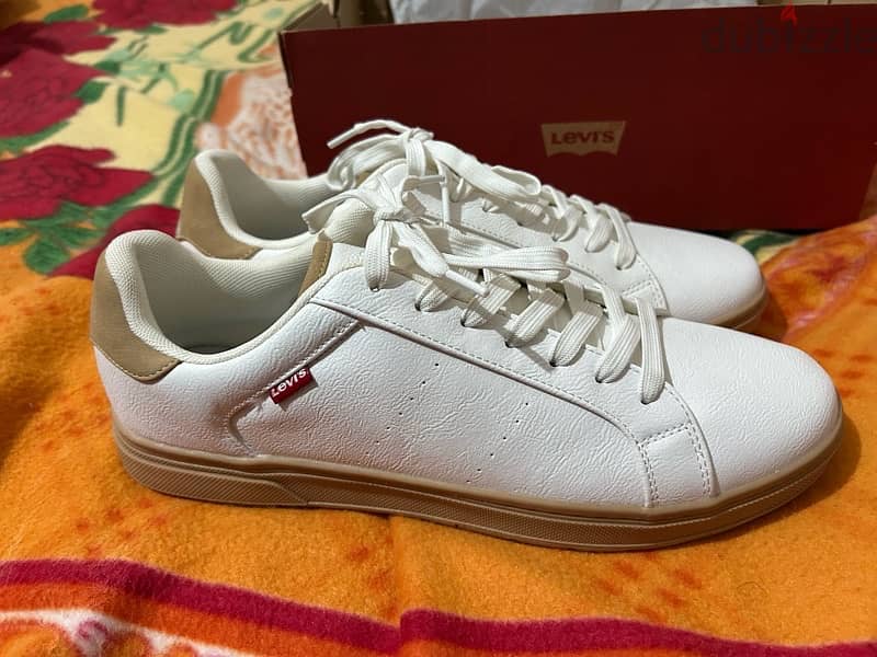Levi's Shoes new with box 5