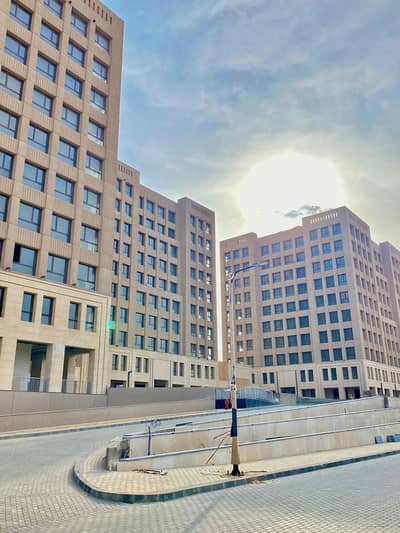 شقة فخمة متشطبة بخدمات فندقية في اركان بالم الشيخ زايد بالتقسيط علي 8 سنين - 2O5 Arkan Palm