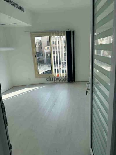 Office air-conditioned for rent in Sheikh Zayed