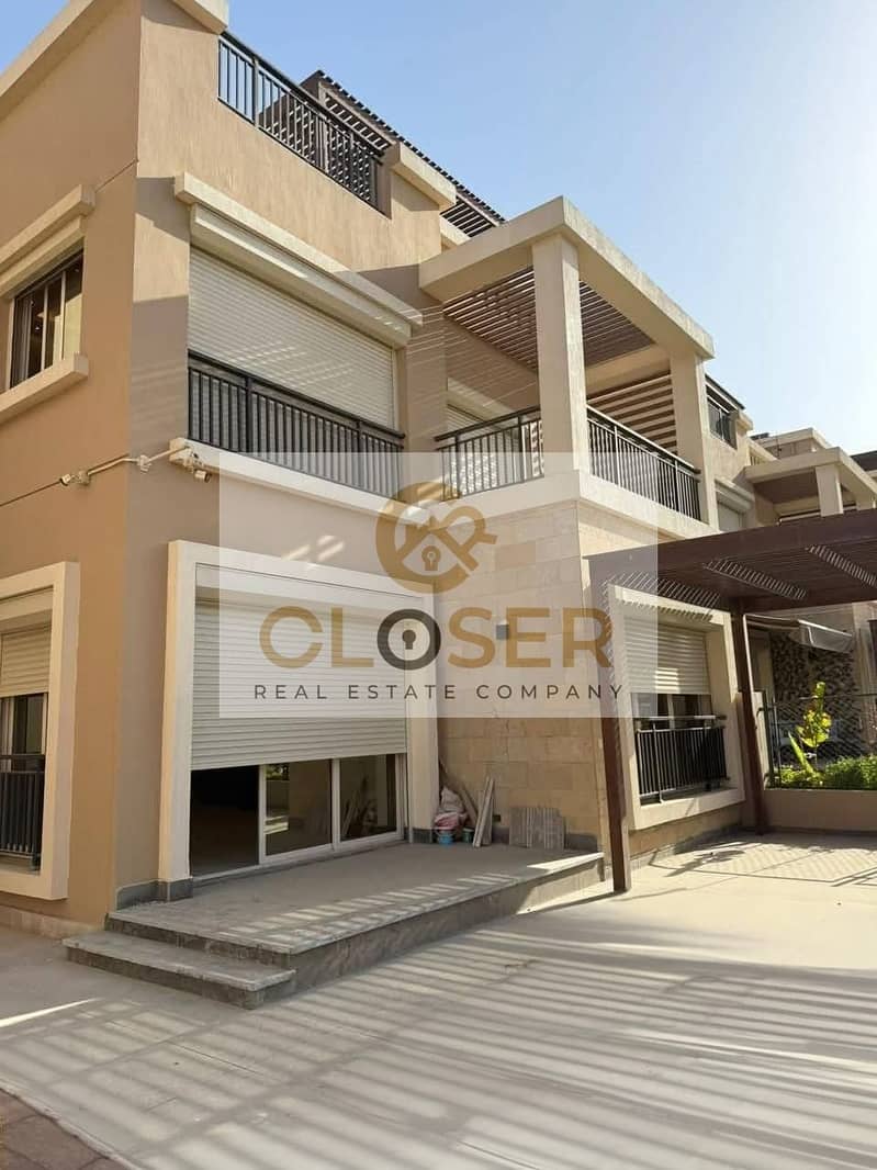 3 Bedrooms 155 sq.M Townhouse for sale 9,290,000 EGP in Taj City Compound, 1st Settlement
