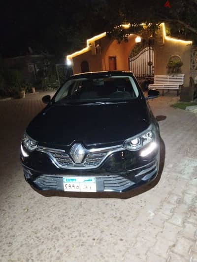 رينو ميجان 2022