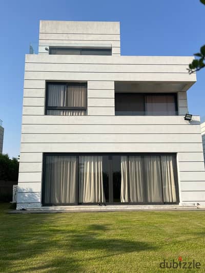villa read y to move fully finished for sale prime location In Al Borouj compound in Madinaty El Shorouk