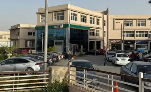 محل جاهز للمعاينه استلام فوري للبيع داخل الكارما 4 Elkarma4 الشيخ زايد بالقرب من بيفيرلي هيلز وشارع النزهه