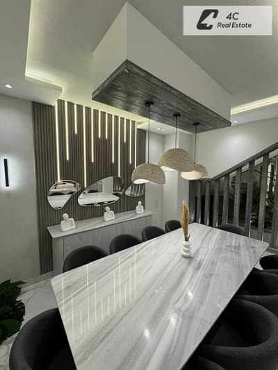 luxury فيلا ريسيل 420م-هايد بارك بجوار ميفيدا  باقل سعر في الماركت لسرعه البيع  بافضل تقسيمه جاهزه للمعاينه prime location