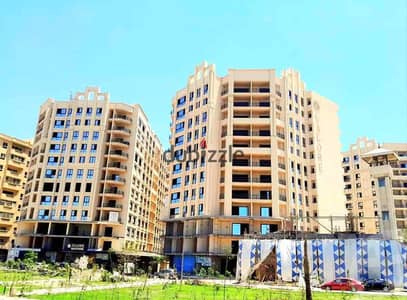 شقة للايجار السكنى 190م / سموحة كومباوند فالورى انطونيادس امام طريق المحور الجديد  اول سكن مطلات مفتوحة