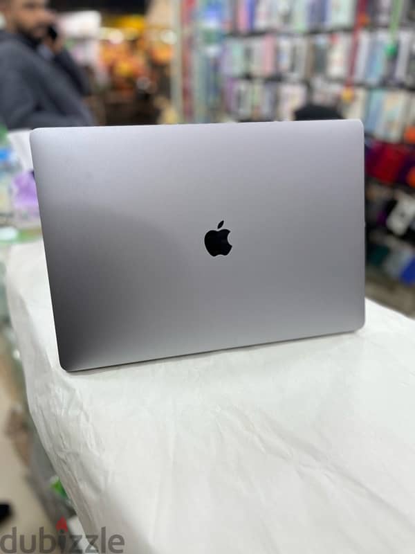 Macbook pro 2019 1