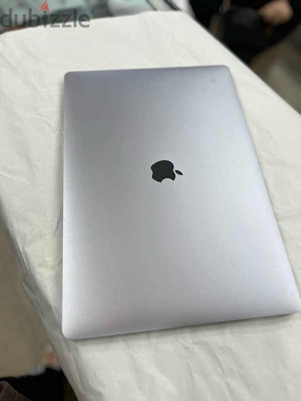 Macbook pro 2019 4