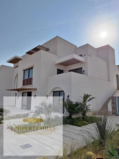 Fully finished villa with air conditioning and kitchen, with a stunning view, ready for immediate occupancy.