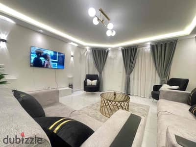 شقة مفروشة للايجار ارضي بحديقة – كمبوند الخمائل الشيخ زايد Modern Furnished Ground Floor Apartment for Rent – El Khamayel Zayed