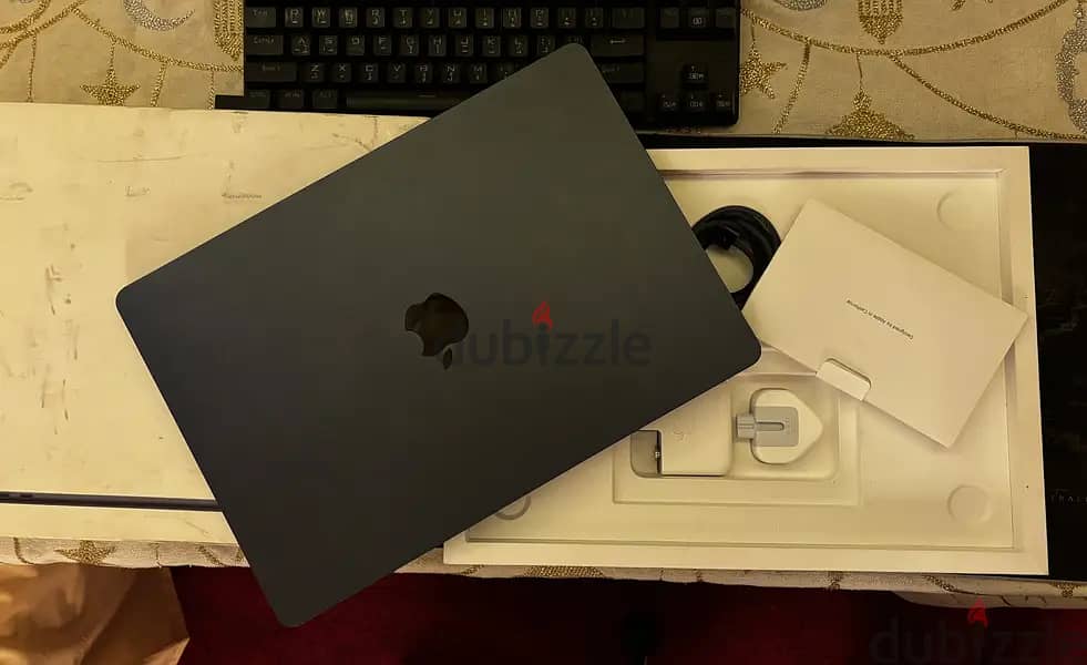 MacBook Air M2 – 15” 1