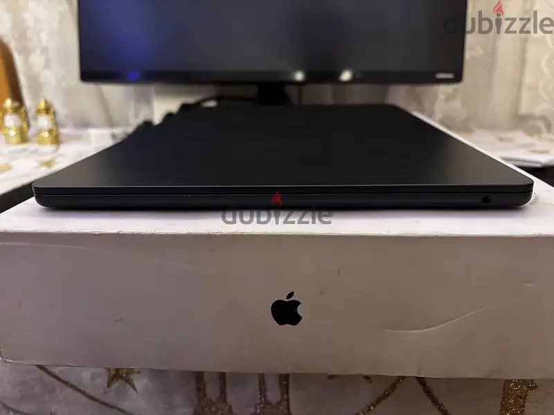 MacBook Air M2 – 15” 6